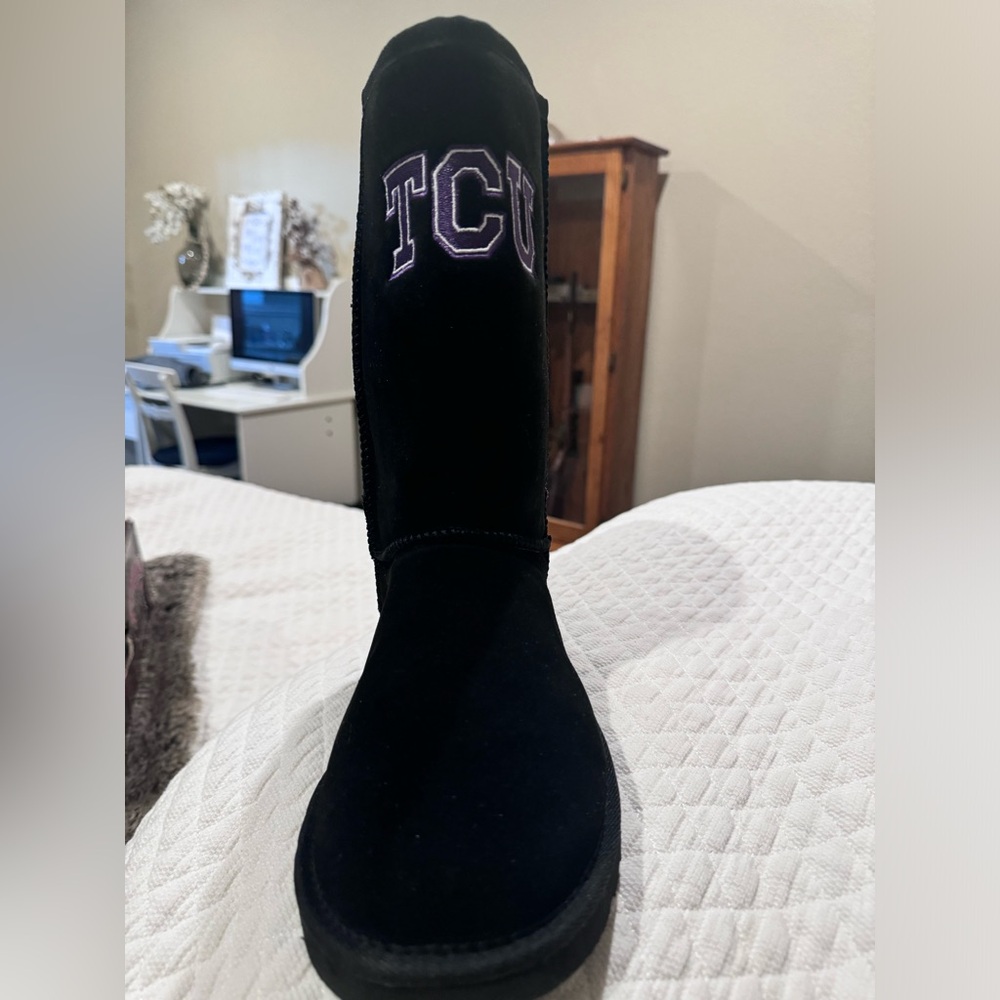 NWT AND BOX TCU BLACK GAMEDAY WOOL ROADIES